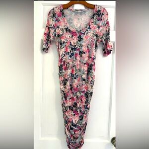 Motherhood Maternity 🌸 dress 
MEDIUM